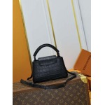 2025年7月10日入荷新作M23957    Capucines  Monogram     21x14x8 x  x極品/正規品同様/人気/革/バッグルイヴィトン/CX工場