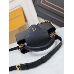 2025年7月10日入荷新作M23950 Capucines mini   TaurillonLV 27*18*9極品/正規品同様/人気/革/バッグルイヴィトン/CX工場