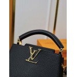 2025年7月10日入荷新作CAPUCINES EAST WEST  M24671  Capucines East WestLV   22 x 12 x8極品/正規品同様/人気/革/バッグルイヴィトン/CX工場