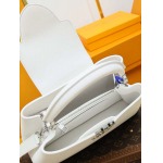 2025年7月10日入荷新作m24671 M24672capucines east  westIvcrushIv:29x19x9 cm極品/正規品同様/人気/革/バッグルイヴィトン/CX工場