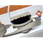 2025年7月10日入荷新作M56669   CapucinesMiniMonogram CAPUCINES mini  21.014.08.0cm極品/正規品同様/人気/革/バッグルイヴィトン/CX工場