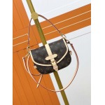 2025年7月10日入荷新作M46740   MonogramSaumur BB:size20x15x7.5cm極品/正規品同様/人気/革/バッグルイヴィトン/CX工場