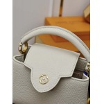 2025年7月10日入荷新作M24683 CAPUCINES    Capucines Taurillon 21 x 14x8極品/正規品同様/人気/革/バッグルイヴィトン/CX工場