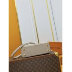 2025年7月10日入荷新作M24698 CAPUCINES BB  CapucinesBBTaurillon 3D LV  Monogram     26.5x17.5x9極品/正規品同様/人気/革/バッグルイヴィトン/CX工場