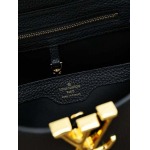 2025年7月10日入荷新作CAPUCINES BB  M24698 CapucinesBBTaurillon 3D LV  Monogram      26.5x17.5x9極品/正規品同様/人気/革/バッグルイヴィトン/CX工場