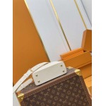 2025年7月10日入荷新作CAPUCINES  M24729  CapucinesTaurillon LV  21 x 13.6x8極品/正規品同様/人気/革/バッグルイヴィトン/CX工場