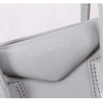 2025年7月10日入荷新作GIVENC*Y  Antigona tote BOX  size22*27*13  9981極品/正規品同様/人気/革/バッグジバンシー/CX工場