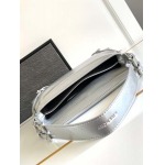 2025年7月10日入荷新作2025*  Givenchy Voyou Ptit   32*15*9.5極品/正規品同様/人気/革/バッグジバンシー/CX工場