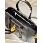 2025年7月10日入荷新作GAntignoa  19901150  20x22x13極品/正規品同様/人気/革/バッグジバンシー/CX工場