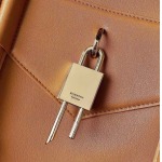 2025年7月10日入荷新作GANTIGONA LOCK SOFT 4G LOGO   size44*34*7極品/正規品同様/人気/革/バッグジバンシー/CX工場