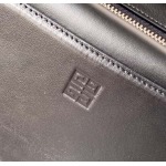 2025年7月10日入荷新作GANTIGONA LOCK SOFT 4G LOGO   size44*34*7極品/正規品同様/人気/革/バッグジバンシー/CX工場