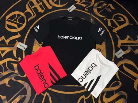 2025年7月10日入荷新作BALENCIAGA半袖Tシャツ...