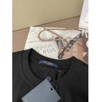 2025年7月10日入荷新作LOUIS VUITTON半袖Tシャツ 高级品超厳選★入手困難/誕生日プレゼント/SUS工場XS-L
