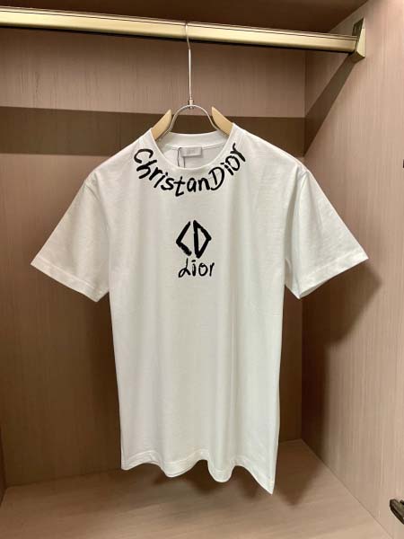 2025年7月10日入荷新作BALENCIAGA半袖Tシャツ...