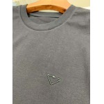 2025年7月16日入荷新作Prada長袖 Tシャツ 高级品/ビジネス/入手困難/誕生日プレゼント/COLO工場M-XXXL