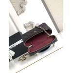 2025年7月17日入荷新作シャネル バッグ最高級品AP4385  YKK  18K金牛皮  Size:：19.5x17x5cm恋人プレゼント/誕生日/母の日/母のひプレゼント/お祝い女性結婚祝い/KK工場