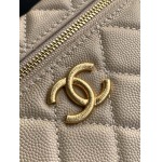 2025年7月17日入荷新作シャネル バッグ最高級品AP4483 logo  Size:：19.5x17x5cm恋人プレゼント/誕生日/母の日/母のひプレゼント/お祝い女性結婚祝い/KK工場