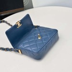 2025年7月17日入荷新作シャネル バッグ最高級品Chanel AS4423 Size：13.5*20.5*5cm恋人プレゼント/誕生日/母の日/母のひプレゼント/お祝い女性結婚祝い/KK工場