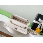 2025年7月17日入荷新作シャネル バッグ最高級品AP4323  Size12-19-3.5恋人プレゼント/誕生日/母の日/母のひプレゼント/お祝い女性結婚祝い/KK工場