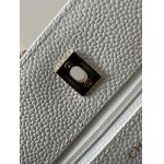 2025年7月17日入荷新作シャネル バッグ最高級品Chanel Size:19cmX12cmX3cm恋人プレゼント/誕生日/母の日/母のひプレゼント/お祝い女性結婚祝い/KK工場