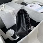 2025年7月17日入荷新作シャネル バッグ最高級品Chanel  Classic Flap Bag  A01113  Medium   Size: 23cm恋人プレゼント/誕生日/母の日/母のひプレゼント/お祝い女性結婚祝い/KK工場