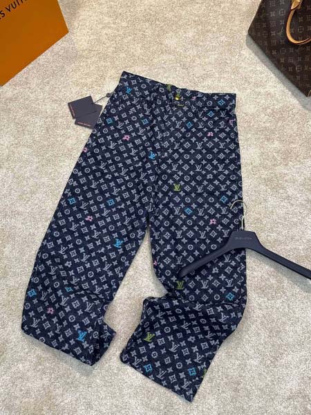 2025年7月20日入荷新作Louis Vuittonジーパ...