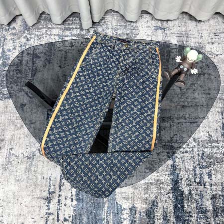 2025年7月20日入荷新作Louis Vuittonジーパ...