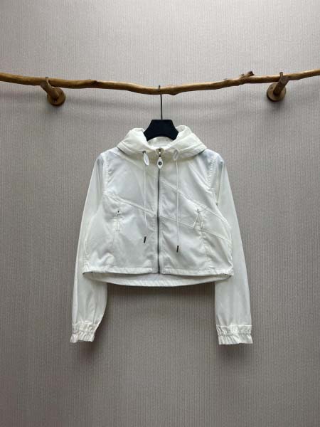 2025年7月21日入荷新作Louis Vuittonジャケ...