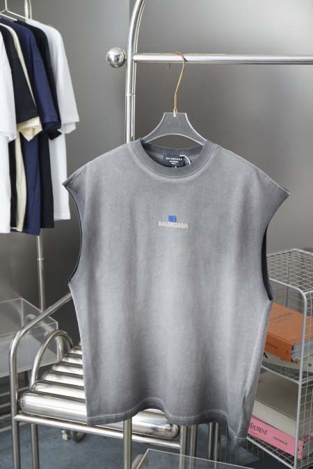 2025年7月22日入荷新作Balenciagaタンクトップ...