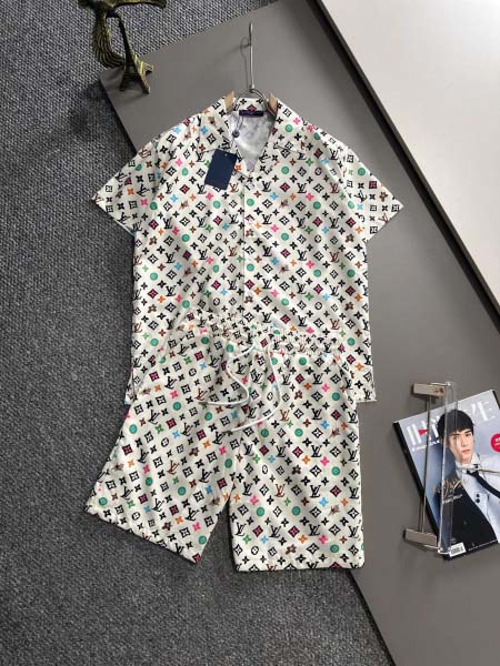 2025年7月23日入荷新作Louis Vuitton上下人...