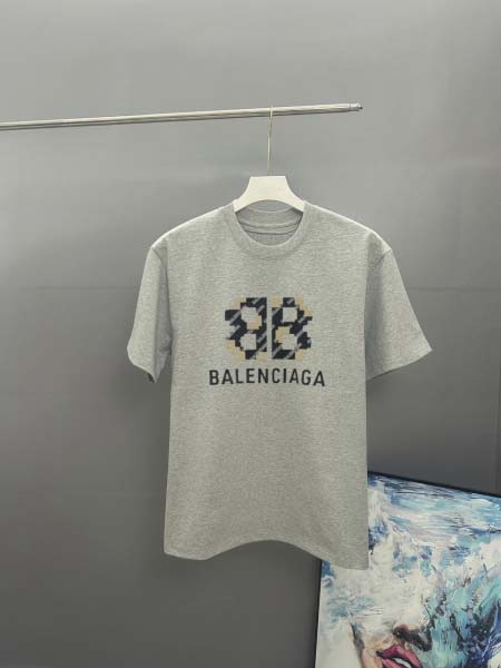 2025年7月23日入荷新作BALENCIAGA半袖 tシャ...