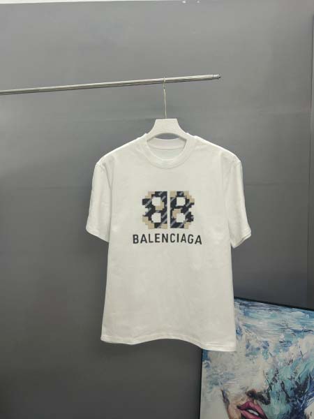 2025年7月23日入荷新作BALENCIAGA半袖 tシャ...