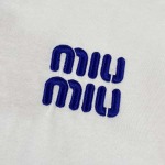 2025年7月28日入荷新作 MIU MIUtシャツ高品質人気商品/DW工場