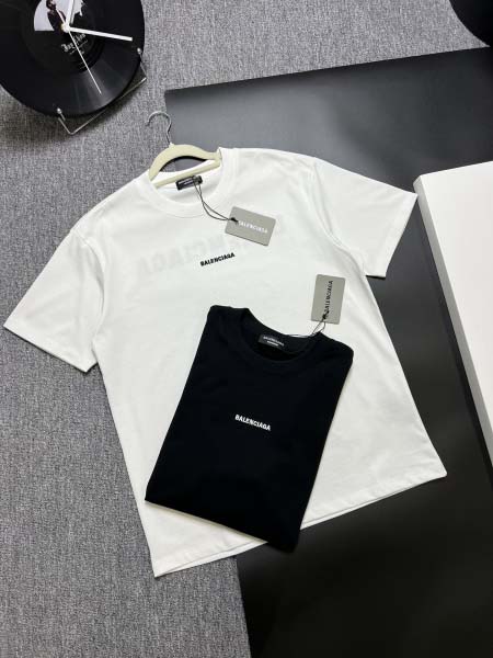 2025年7月30日入荷新作BALENCIAGA半袖 tシャ...