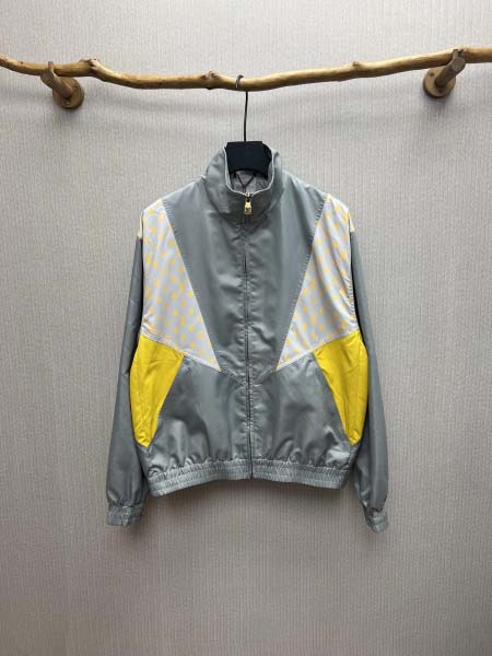 2025年7月30日入荷新作Louis Vuittonジャケ...