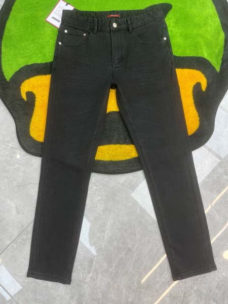 2025年8月2日入荷新作PRADAジーパン人気/【极品】/DW工場