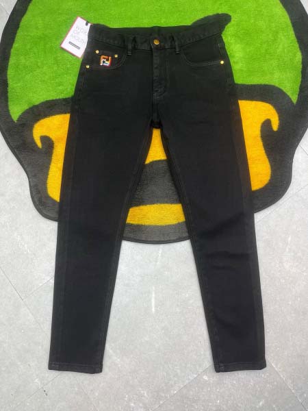 2025年8月2日入荷新作FENDIジーパン人気/【极品】/DW工場