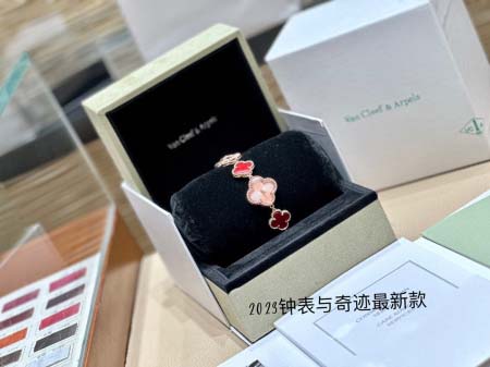 2025年8月4日入荷新作Van Cleef & Arpels 極上の品質人気商品 /GTR工場