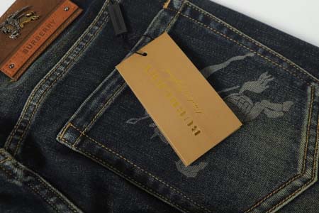 2025年8月6日入荷新作Burberryジーパン人気商品/DW工場