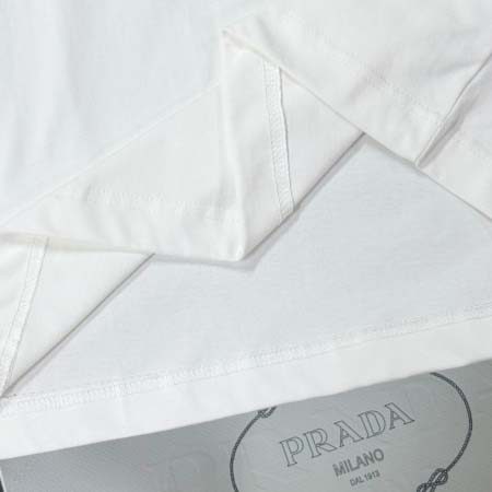 2025年8月6日入荷新作Prada半袖 tシャツ人気商品/DW工場