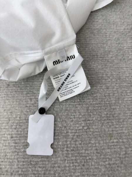 2025年8月6日入荷新作 MIU MIUシャツ原版復刻人気で【极品】/正規品と同じサイズ/DW工場XS-L
