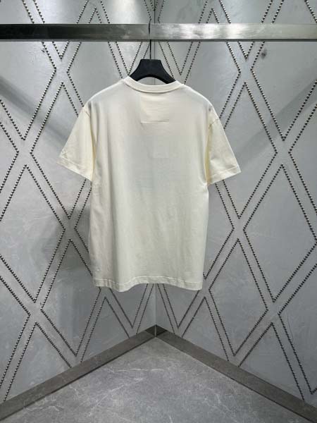 2025年8月6日入荷新作Givenchy半袖 tシャツ原版復刻人気で【极品】/正規品と同じサイズ/DW工場S-XL