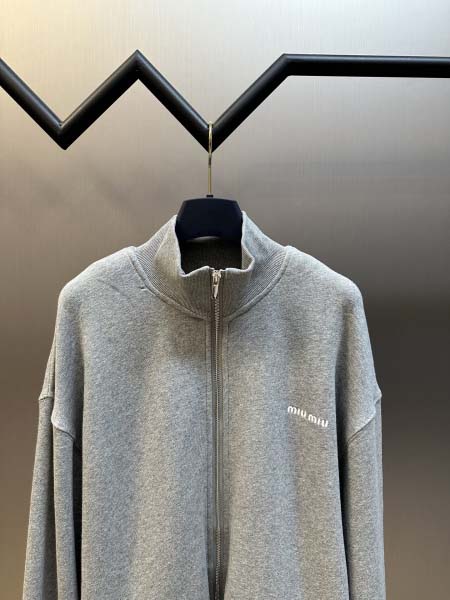 2025年8月6日入荷新作MiuMiuパーカー原版復刻人気で【极品】/正規品と同じサイズ/DW工場S-XL