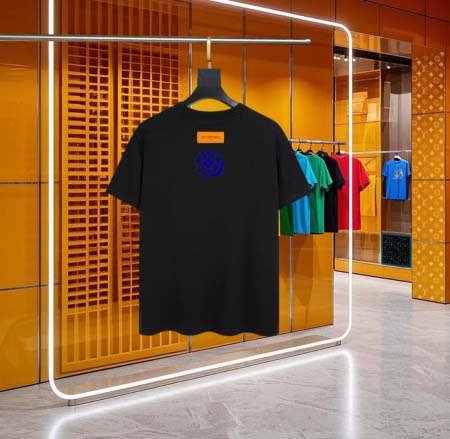 2025年8月10日入荷新作Louis Vuitton半袖 tシャツ人気商品