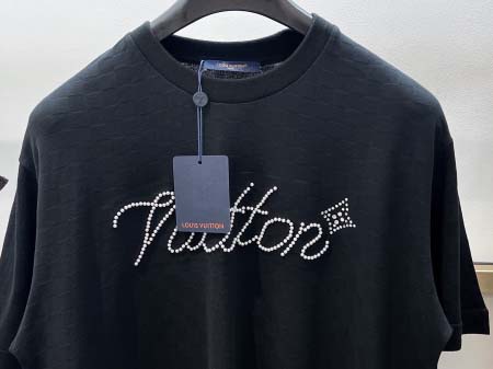 2025年8月10日入荷新作Louis Vuitton半袖 tシャツ人気商品