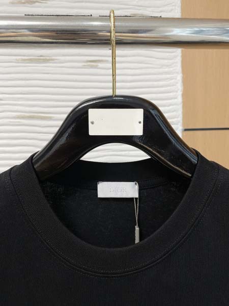 2025年8月12日入荷新作Dior半袖 tシャツ人気商品/DW工場