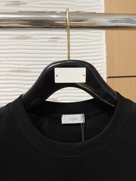 2025年8月12日入荷新作Dior半袖 tシャツ人気商品/DW工場