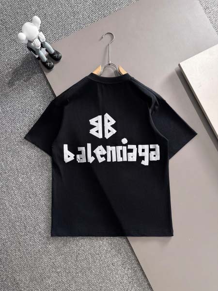 2025年8月12日入荷新作Balenciaga半袖 tシャツ人気商品/DW工場