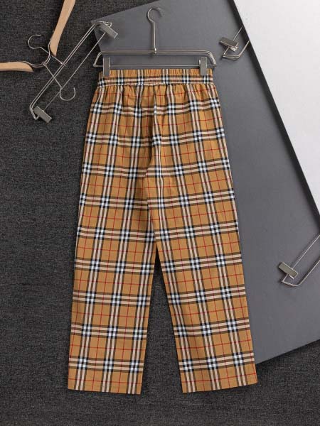 2025年8月12日入荷新作Burberry 人気商品/DW工場