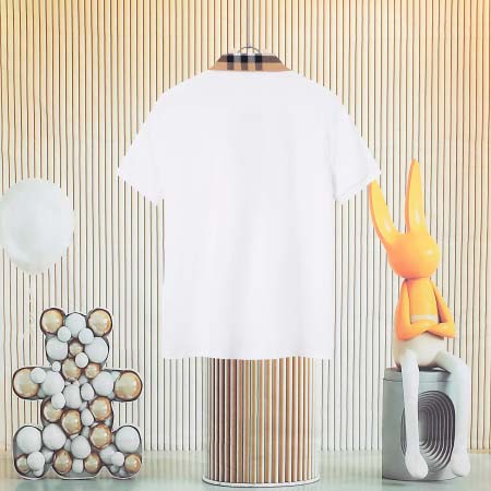 2025年8月13日入荷新作BURBERRY半袖 tシャツ人気商品/DW工場